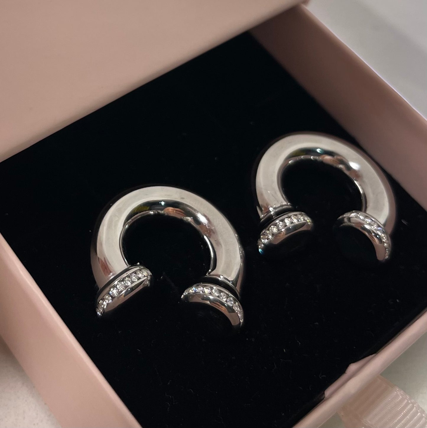 BOMB Hoops Ferro di Cavallo