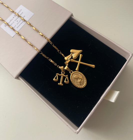 Balance necklace