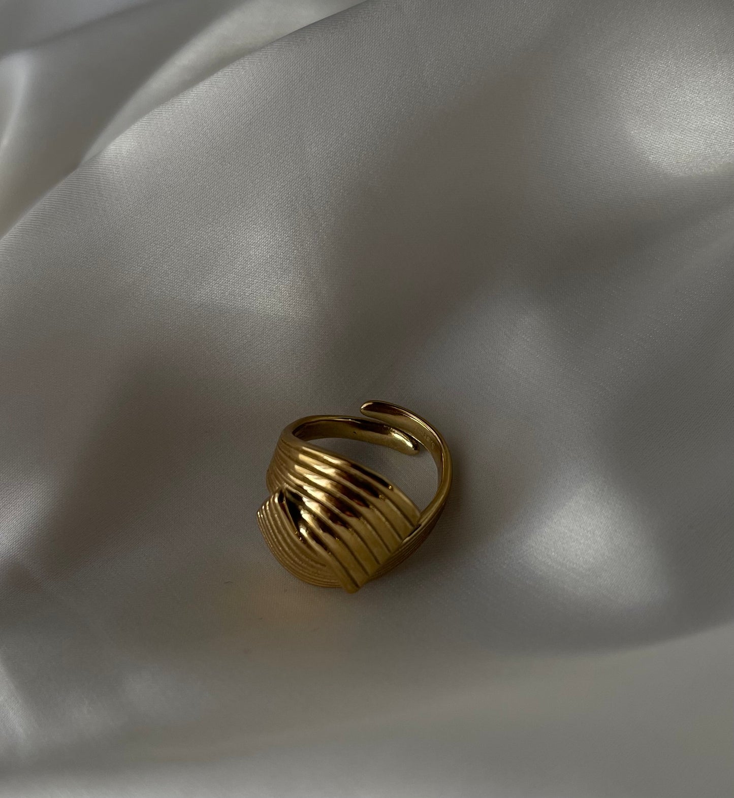 Anello Attic