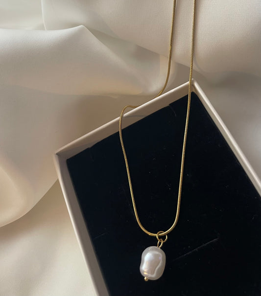 Nara Necklace