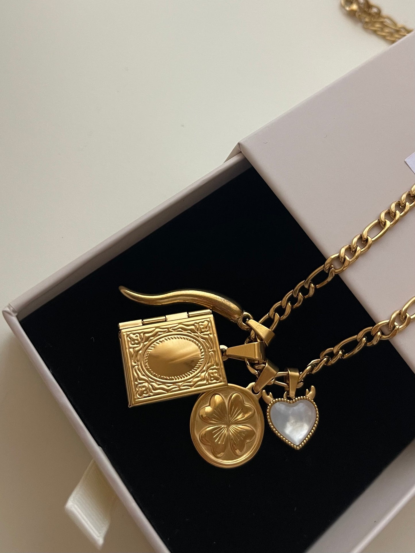 Legend Necklace