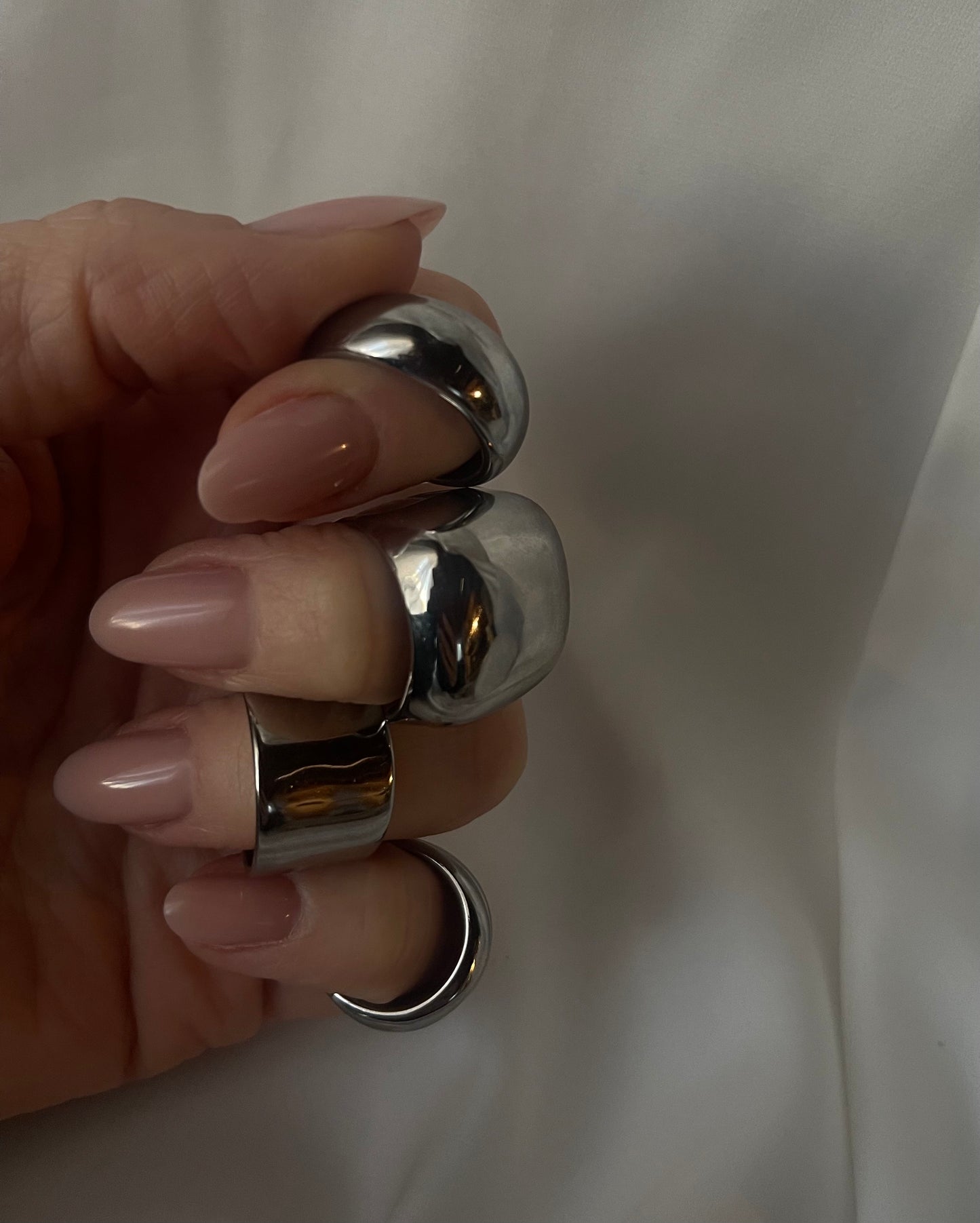 Anello Perry
