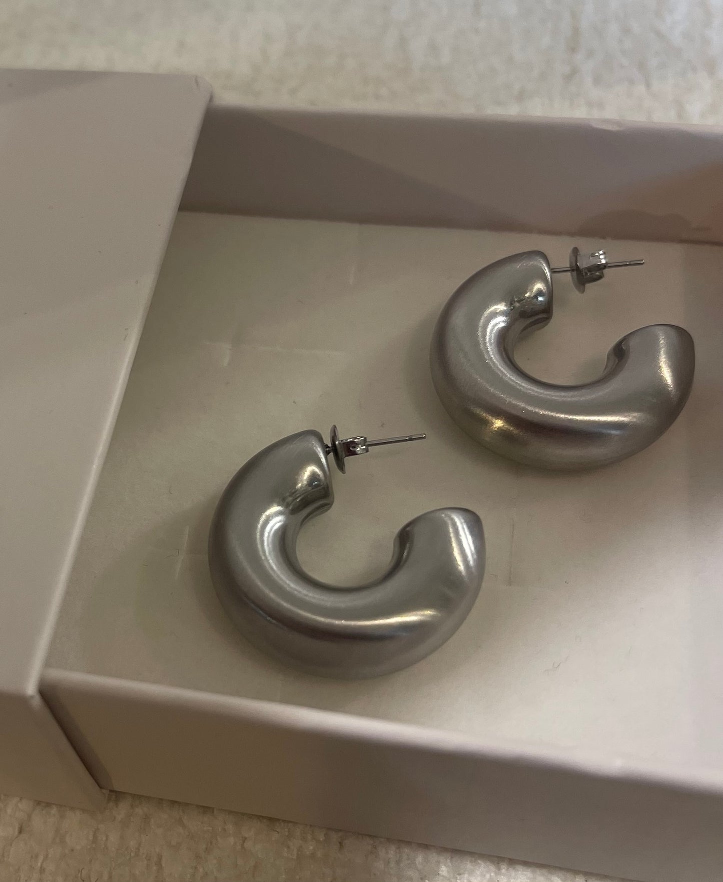 Bomb Hoops Opale