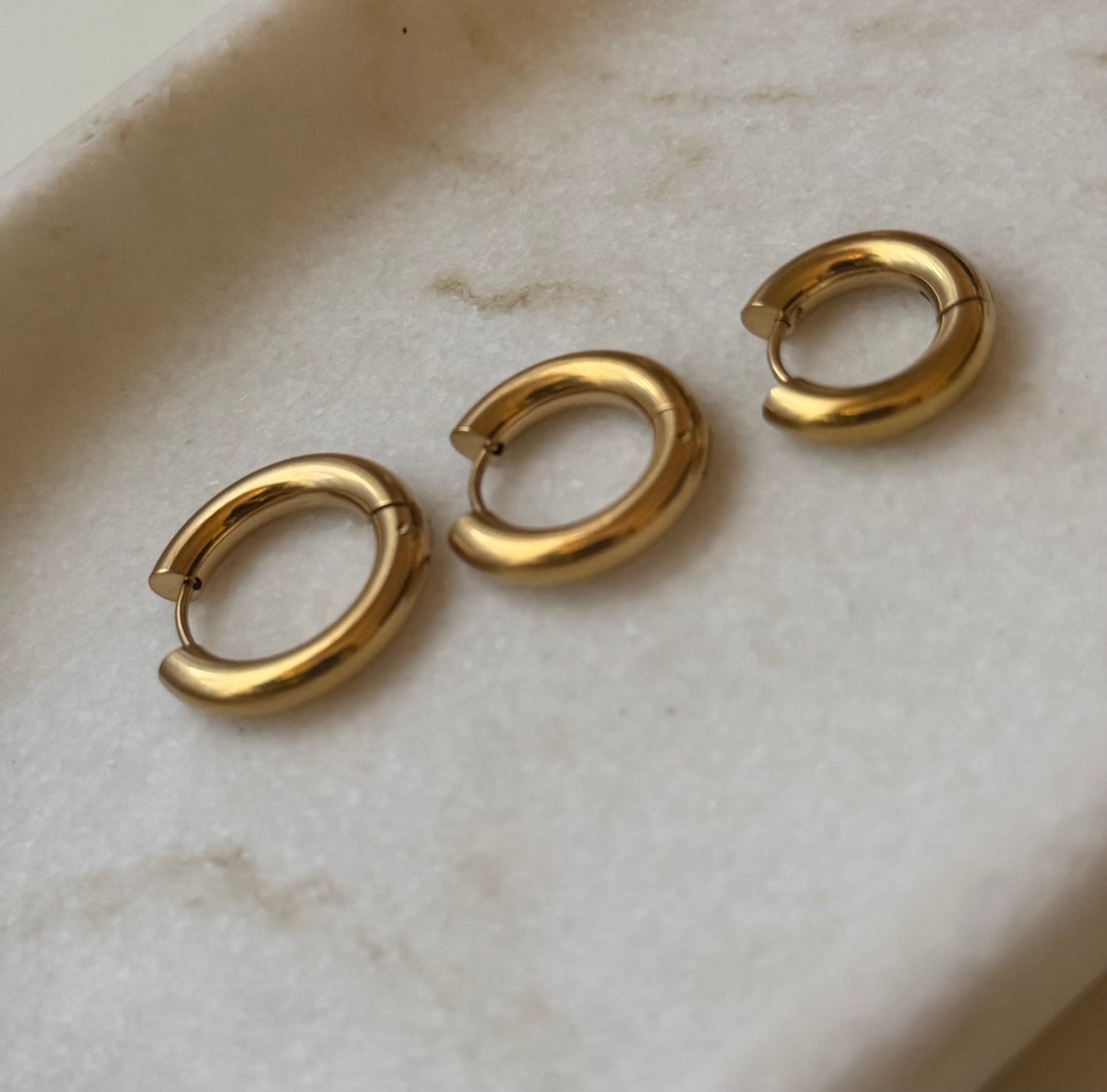 CHUNKY mini Hoops Gold