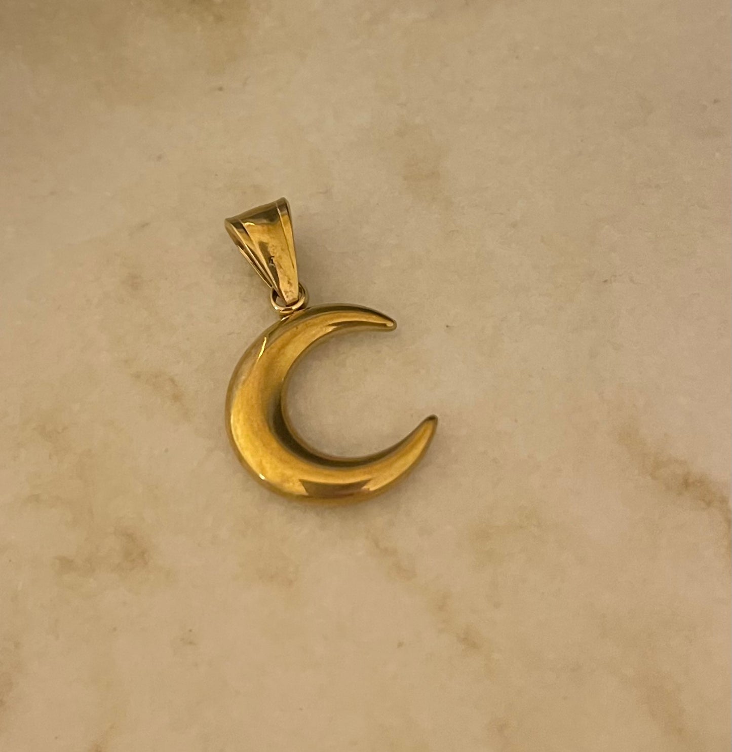 Luna Giveme 🌙