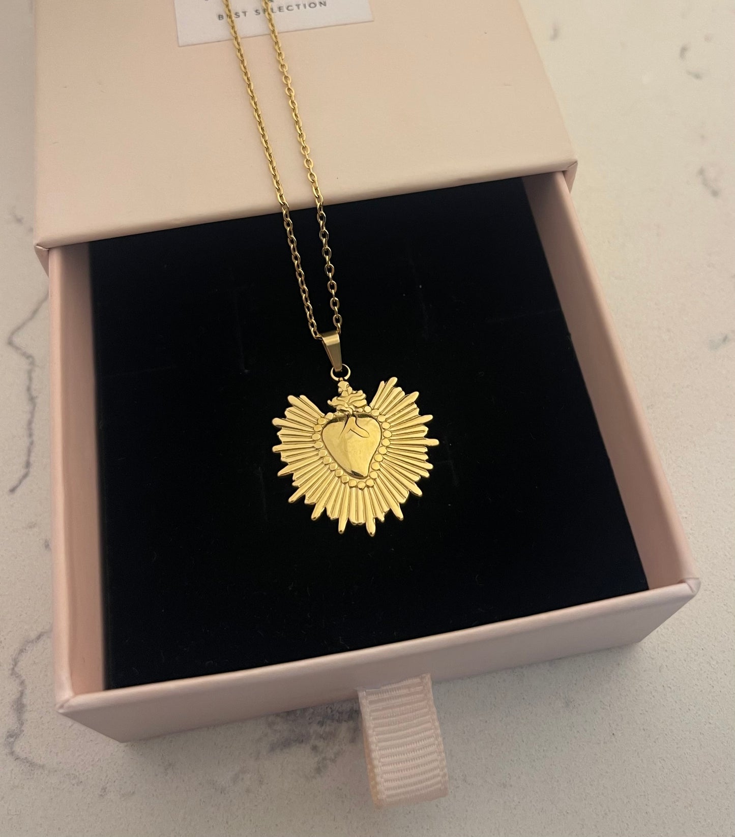 Collana Cuore Sacro Gold