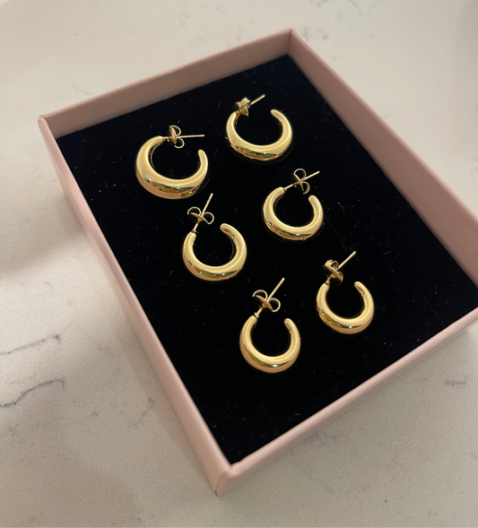 Lunette 🌙 Gold  mini Hoops