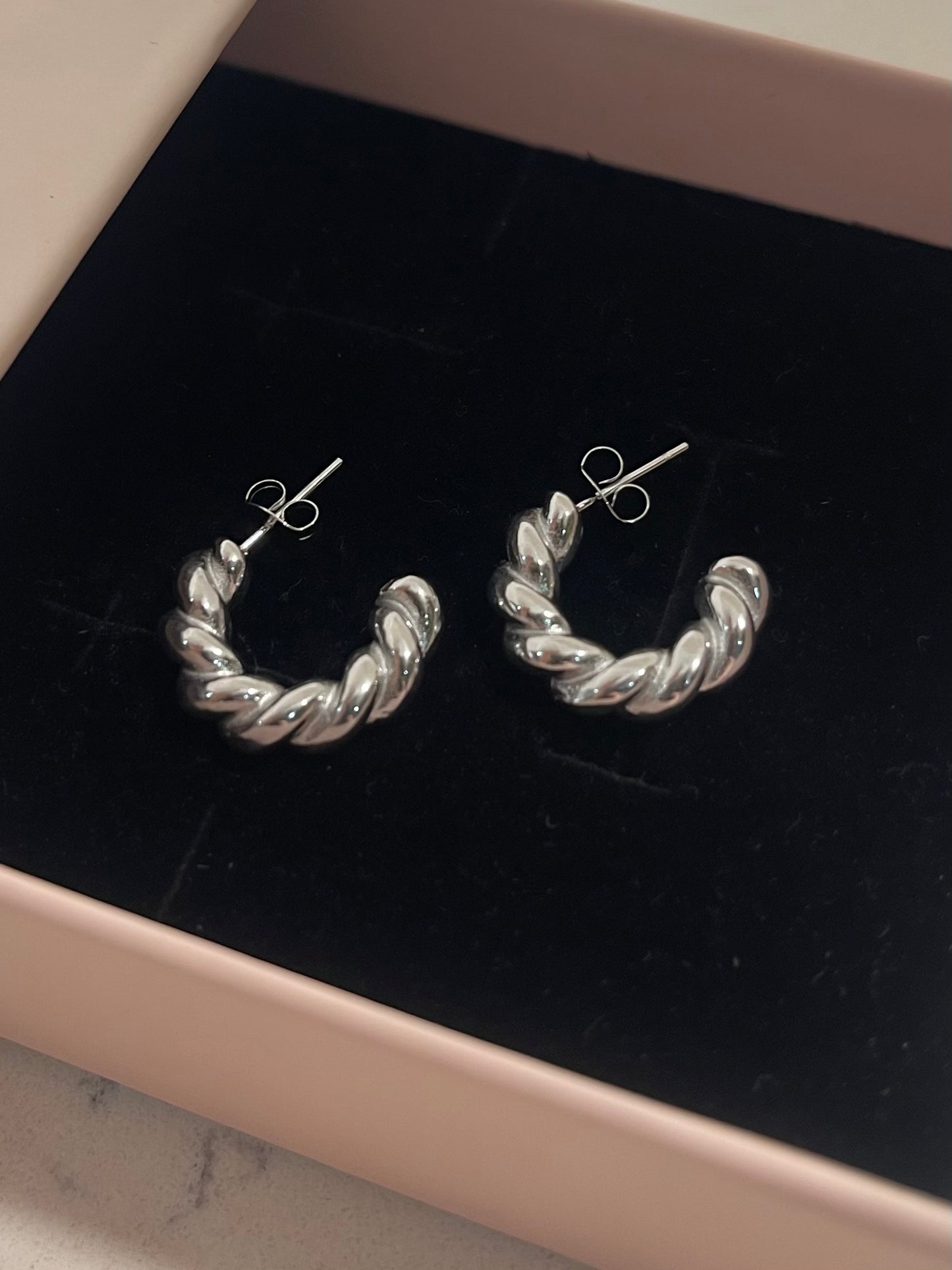 Torchon Mini Hoops