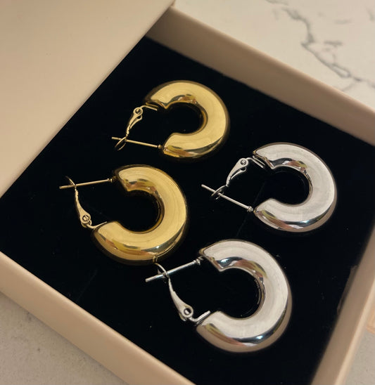 Melany Hoops