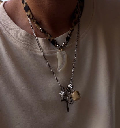 Choker maculato corno madreperla