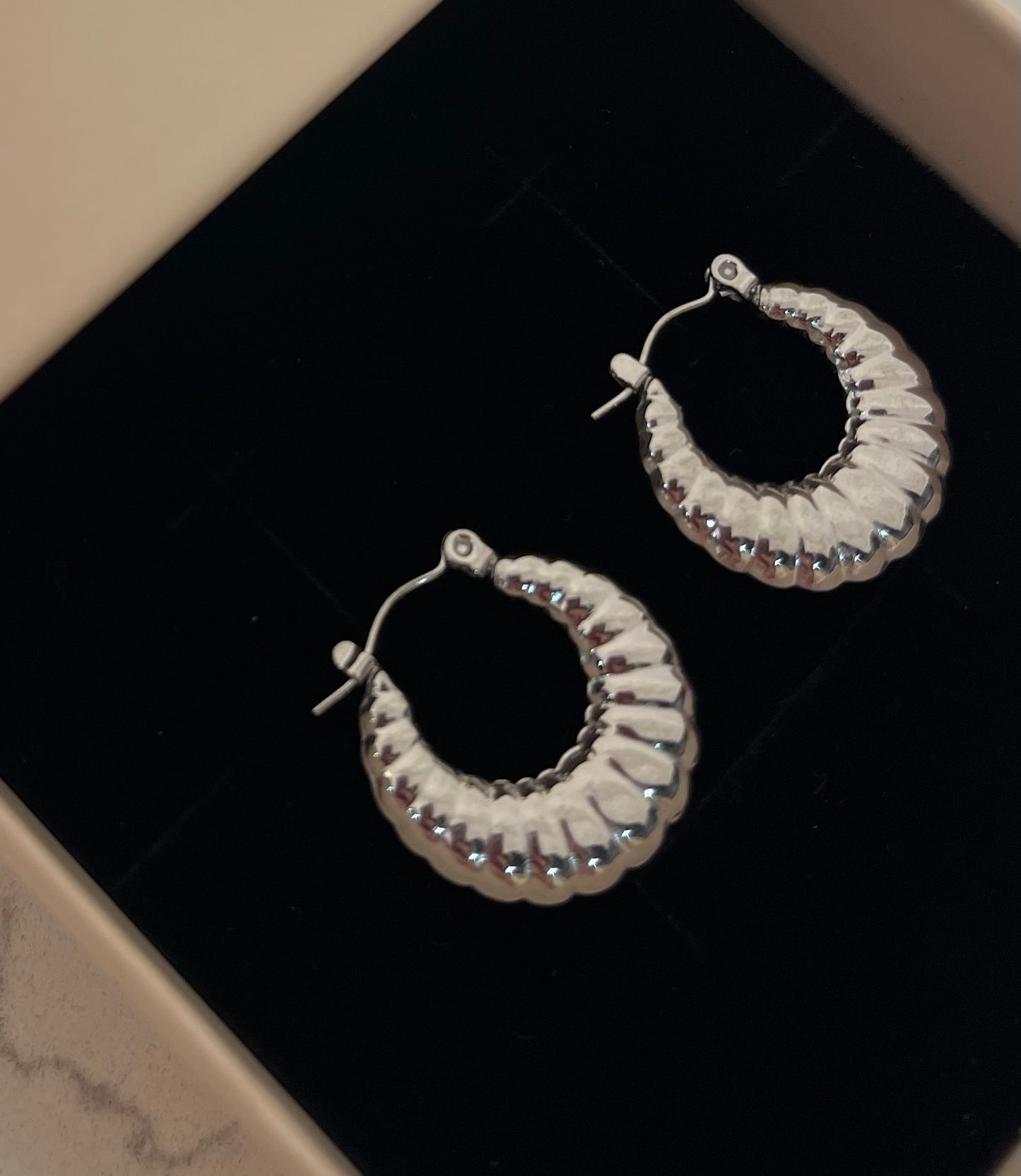 Shell Hoops
