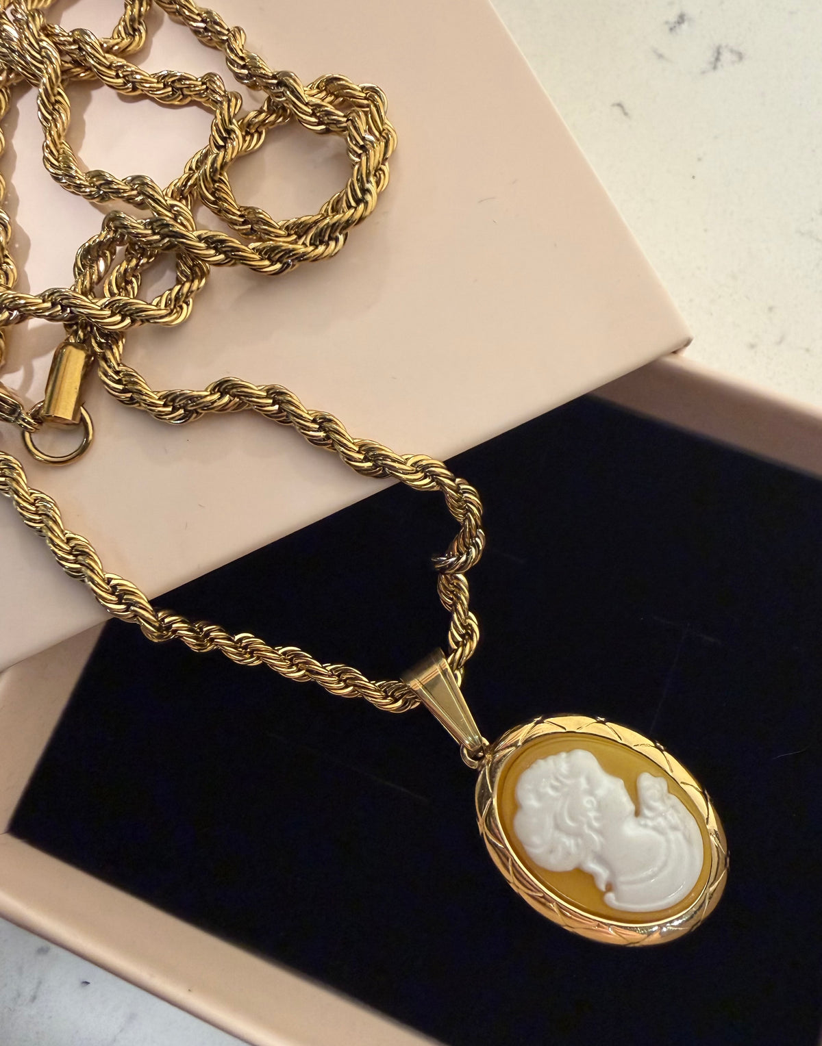 Collana Cammeo Torchon