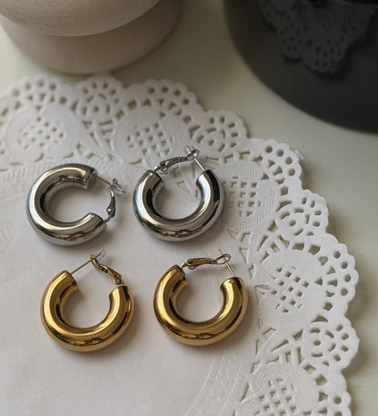 Melany Hoops