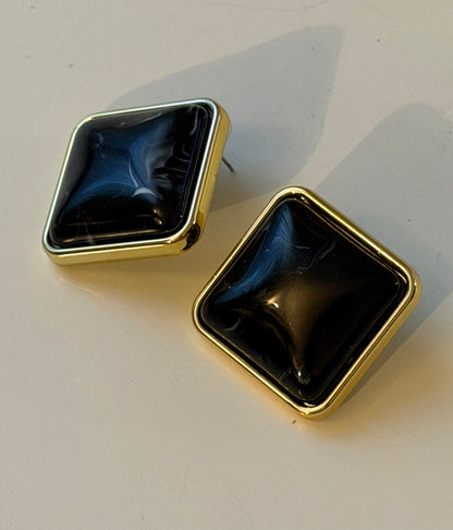 Vintage  Square Button