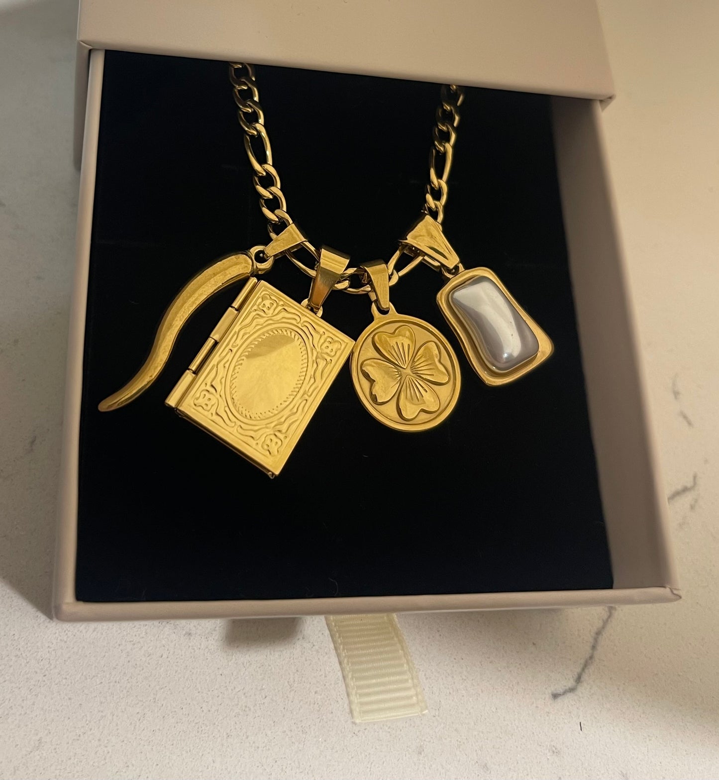 Legend Necklace