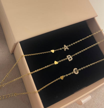 Braccialetto iniziale Gold