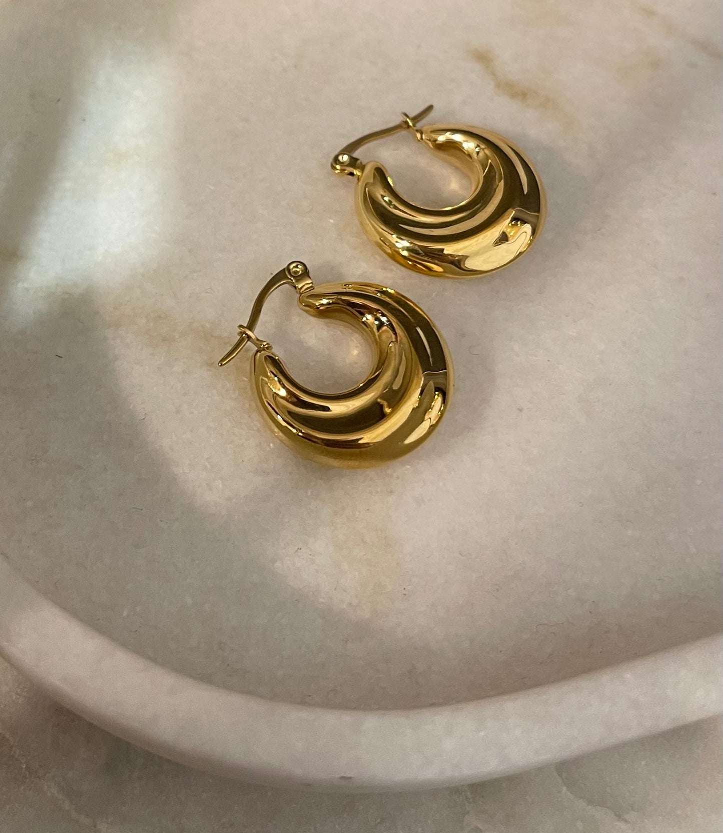Lysa hoops