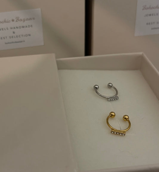 Earcuff- ino Zircon bar