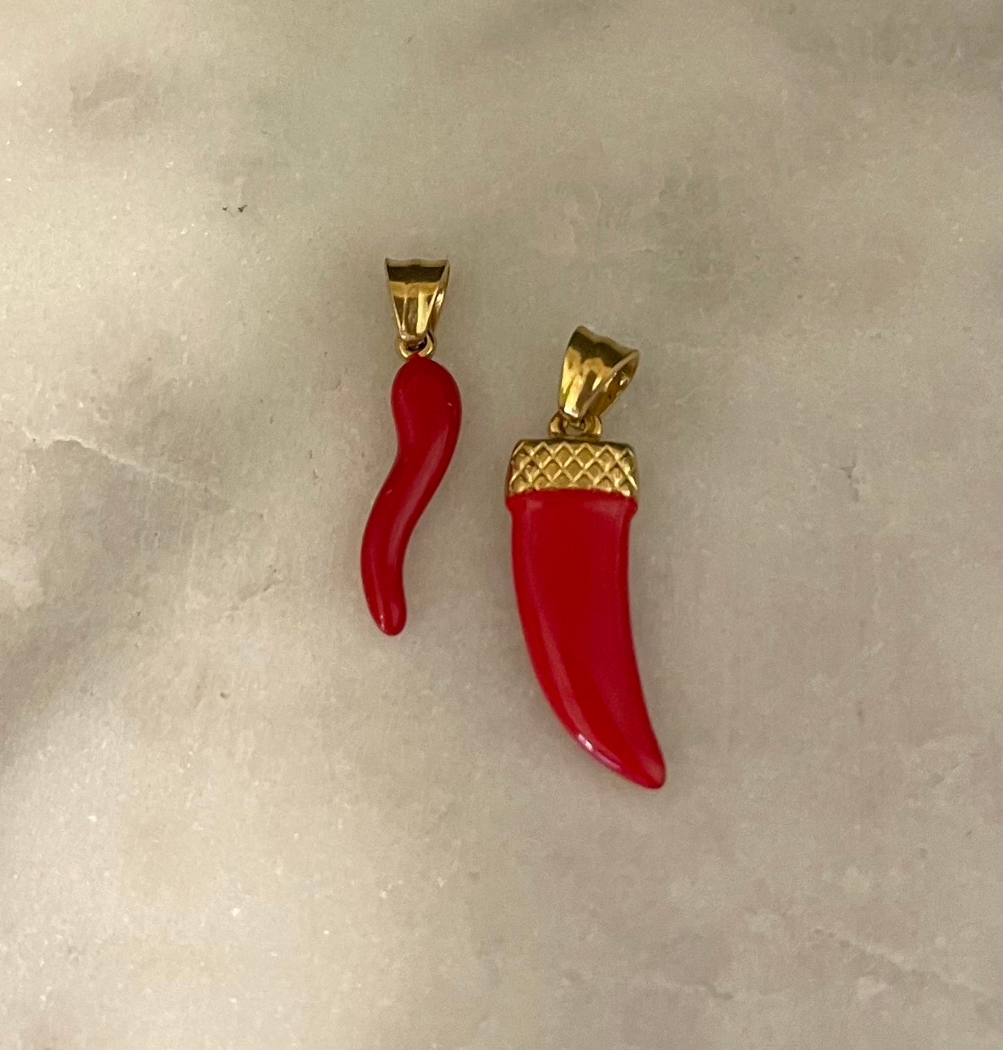 Cornetto rosso smaltato