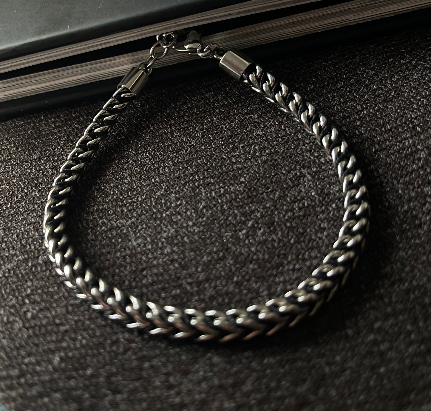 Bracciale spinato