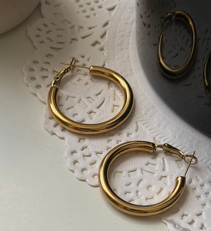 Classic Hoops