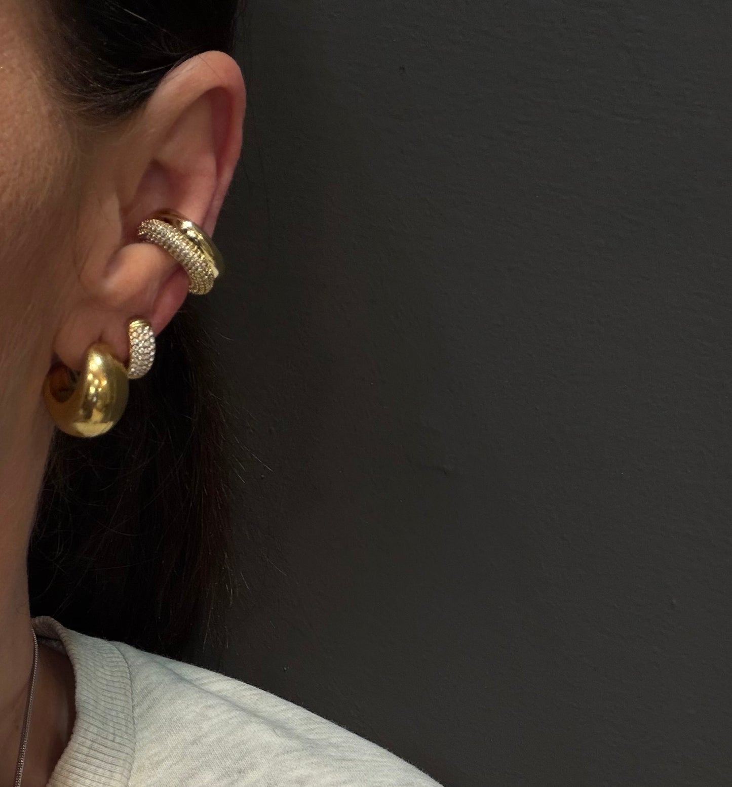 Earcuff Bold Zircon stones