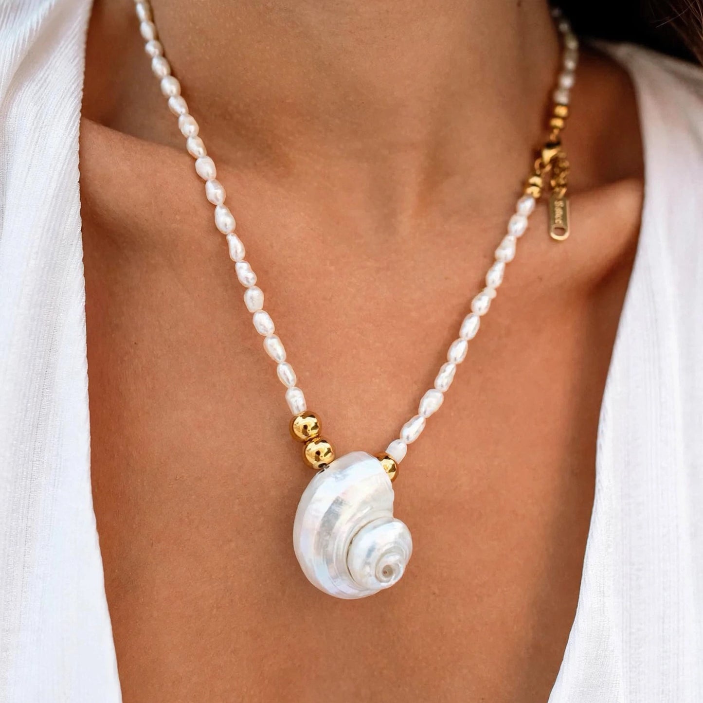 AGUA BLANCA necklace