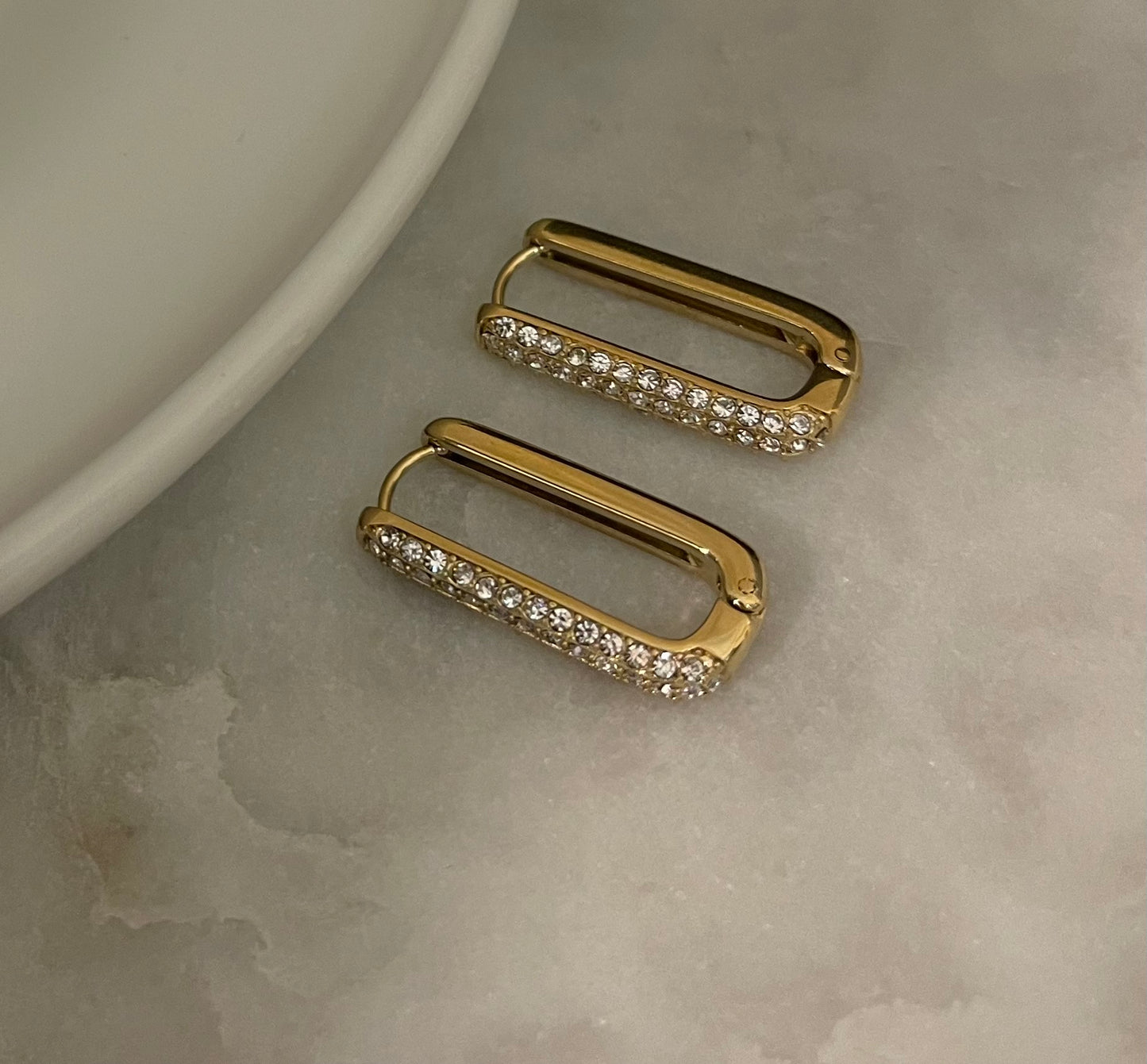 Shimmer Zircon Stones