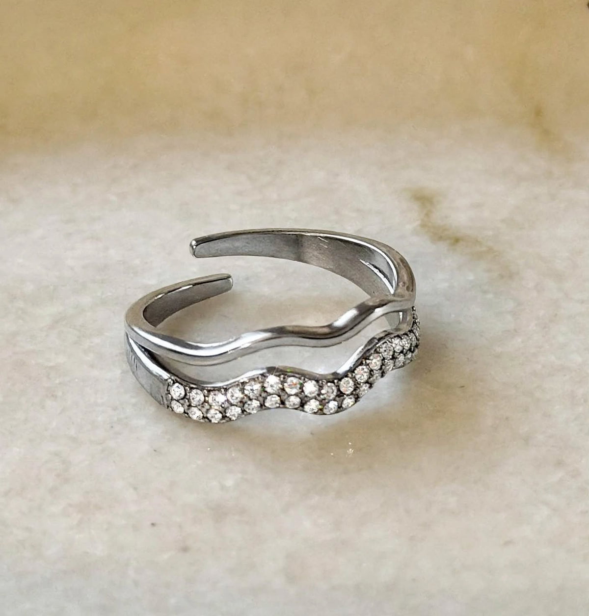 Anello Waves