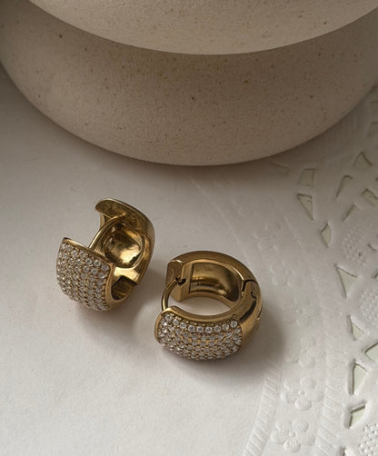 CHUNKY pavè mini Hoops