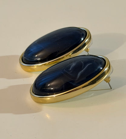 Vintage Oval Button