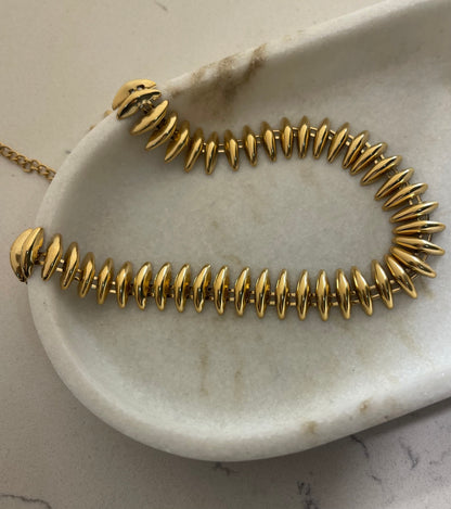 COLLIER SALIM