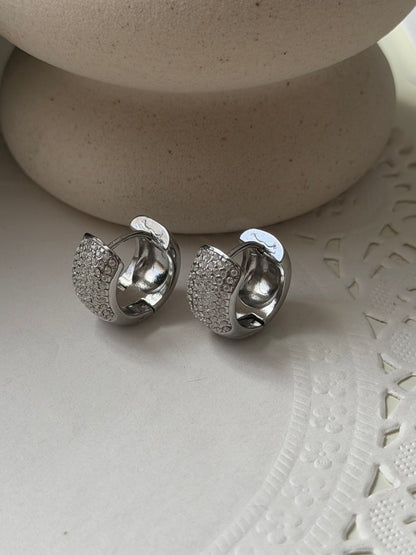 CHUNKY pavè mini Hoops