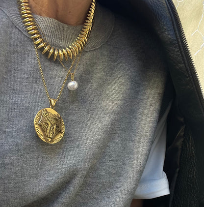 COLLIER SALIM