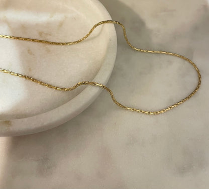 Collana catena semirigida